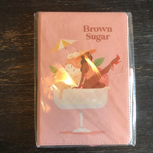 Compact mirror, spiral note book, pad paper ,leadership pad,2 hard cover journal - Picture 4 of 9